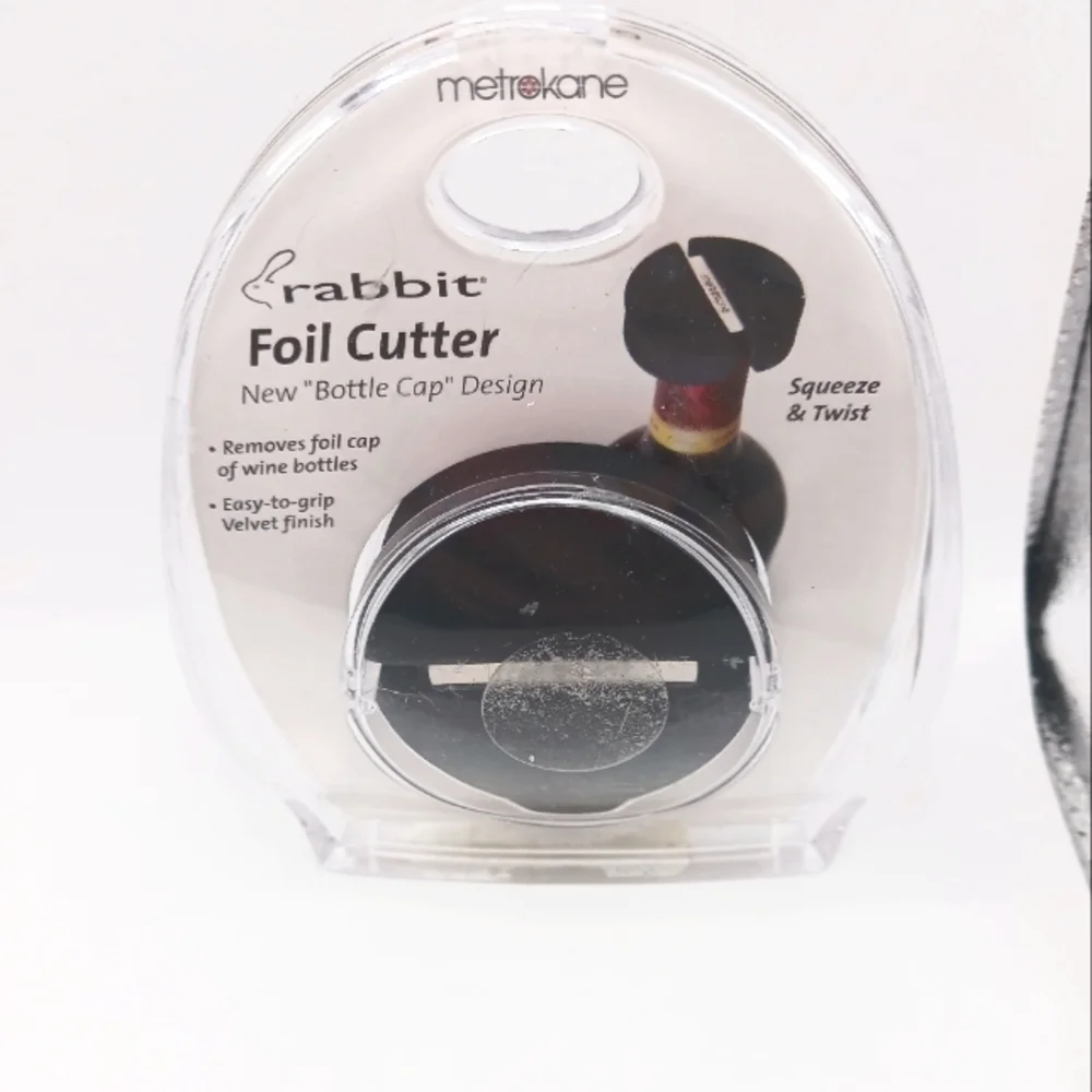 Foil Cutter & Wine for Champagne New